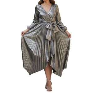 NWT Milly Metalic Silver Cocktail Dress - Size 6 - Long Sleeve Midi- Pleated